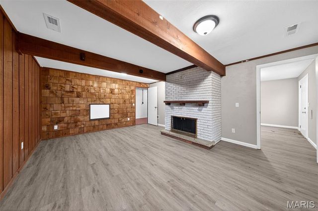 2903 Airport Road, Godfrey, IL 62035