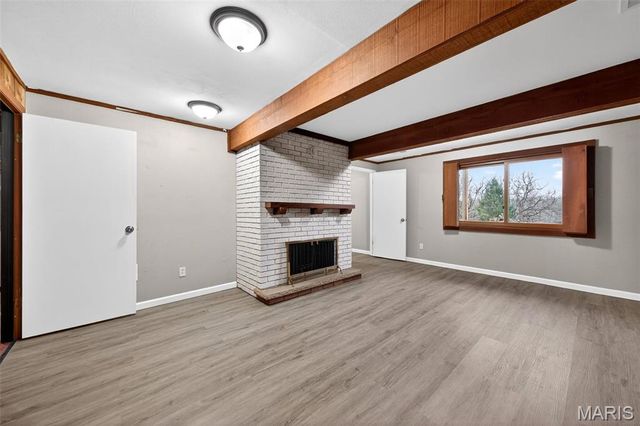 2903 Airport Road, Godfrey, IL 62035