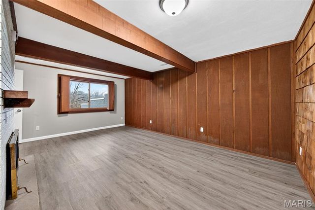 2903 Airport Road, Godfrey, IL 62035