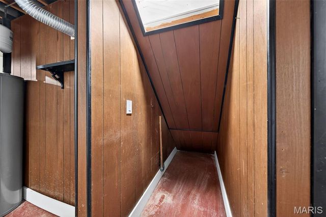 2903 Airport Road, Godfrey, IL 62035