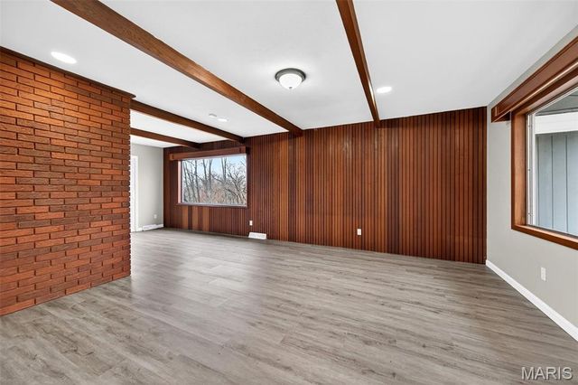 2903 Airport Road, Godfrey, IL 62035