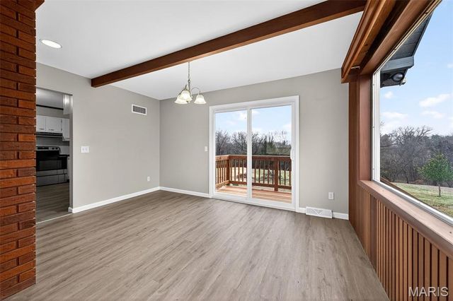 2903 Airport Road, Godfrey, IL 62035