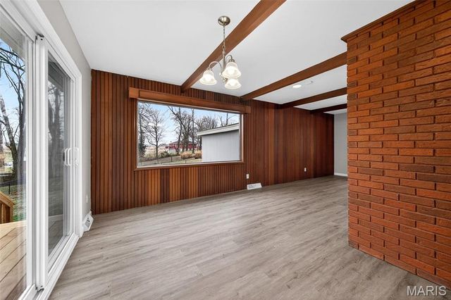 2903 Airport Road, Godfrey, IL 62035