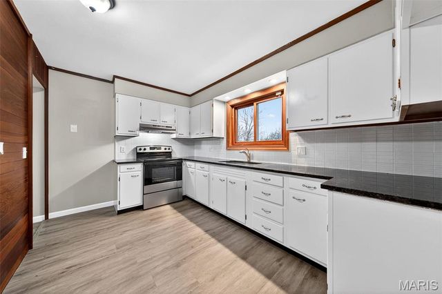 2903 Airport Road, Godfrey, IL 62035