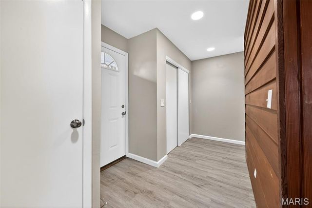 2903 Airport Road, Godfrey, IL 62035