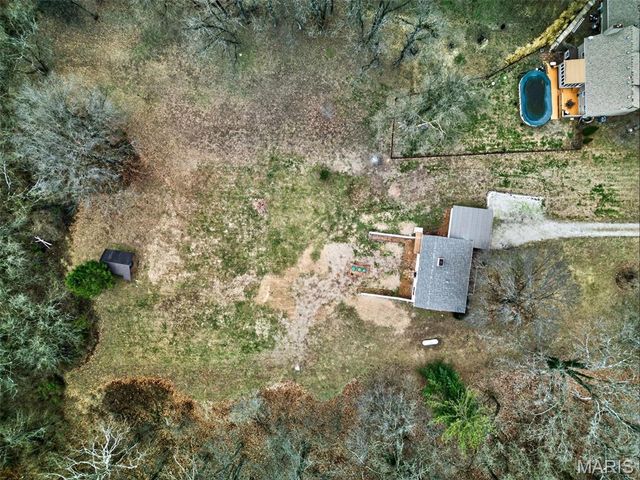 2903 Airport Road, Godfrey, IL 62035