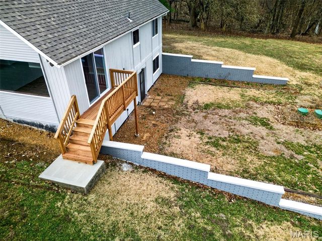 2903 Airport Road, Godfrey, IL 62035