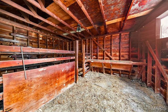 2903 Airport Road, Godfrey, IL 62035