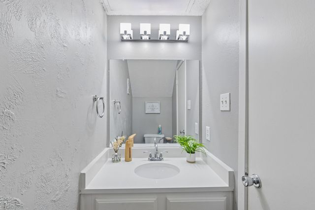 4236 Cuesta Drive, Irving, TX 75038