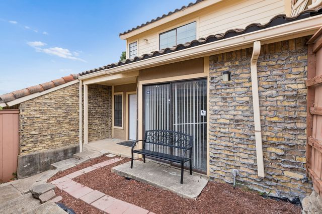 4236 Cuesta Drive, Irving, TX 75038