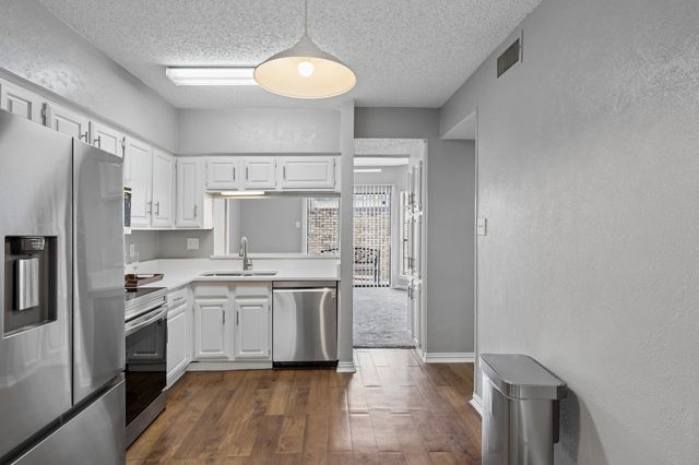 4236 Cuesta Drive, Irving, TX 75038