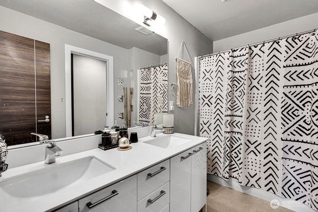 25026 123rd Place SE, Kent, WA 98030