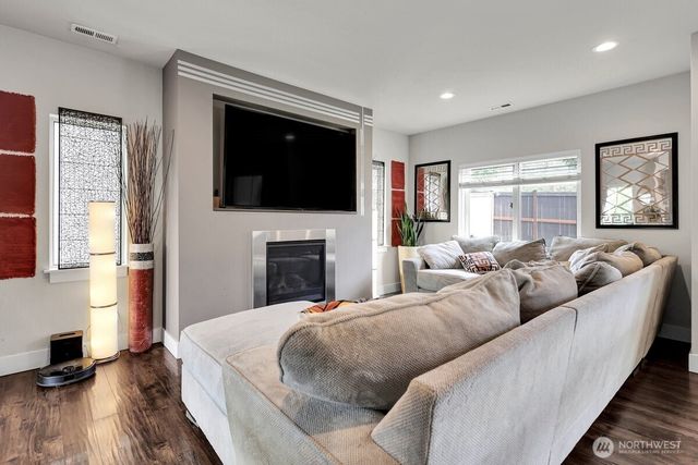 25026 123rd Place SE, Kent, WA 98030