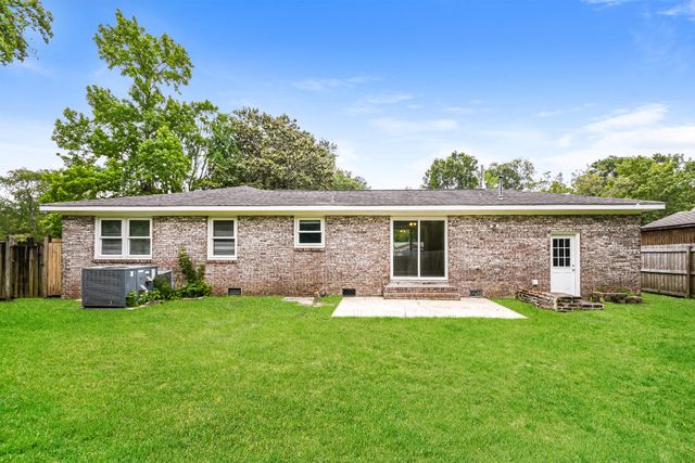 8397 Glenford Road, North Charleston, SC 29406
