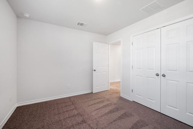 108 Leatherleaf DR, Buda, TX 78610