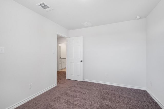 108 Leatherleaf DR, Buda, TX 78610