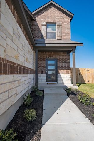 108 Leatherleaf DR, Buda, TX 78610