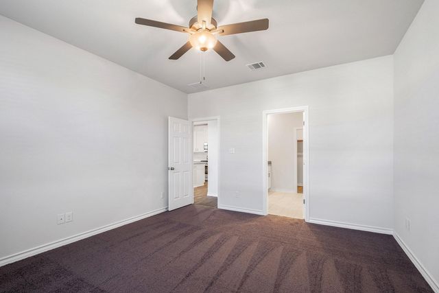 108 Leatherleaf DR, Buda, TX 78610