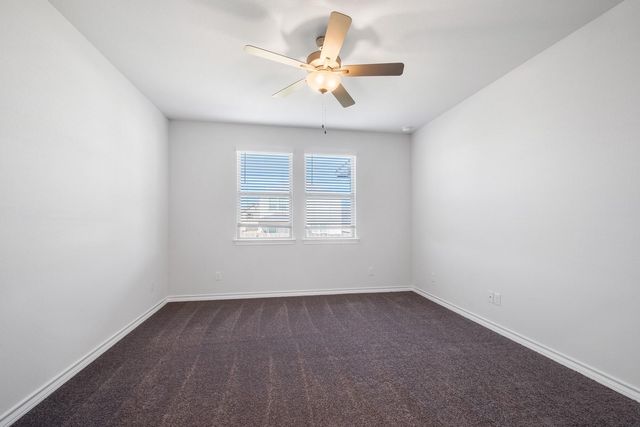 108 Leatherleaf DR, Buda, TX 78610