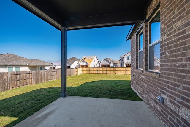 108 Leatherleaf DR, Buda, TX 78610