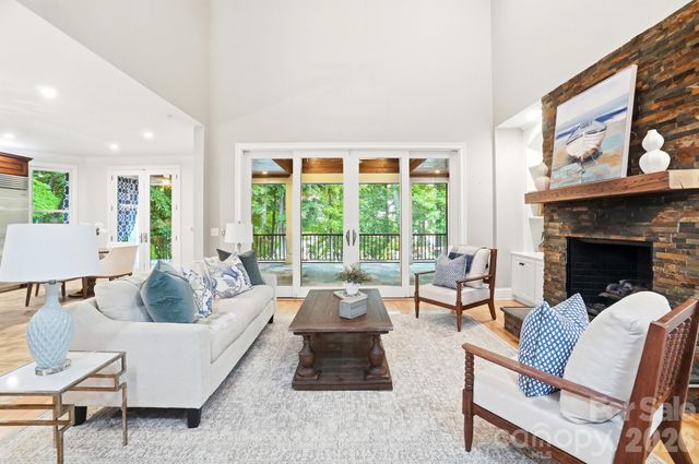 221 Whiterock Drive, Mount Holly, NC 28120