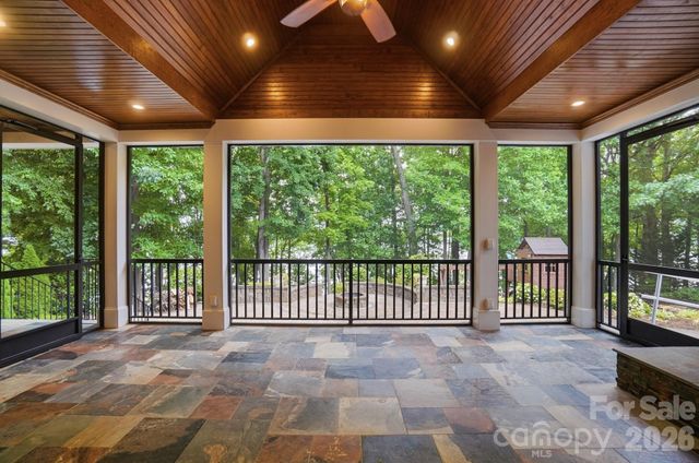 221 Whiterock Drive, Mount Holly, NC 28120