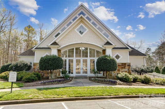221 Whiterock Drive, Mount Holly, NC 28120