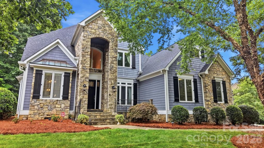 221 Whiterock Drive, Mount Holly, NC 28120