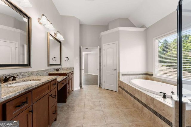 7405 Lazy Hammock Way, Flowery Branch, GA 30542