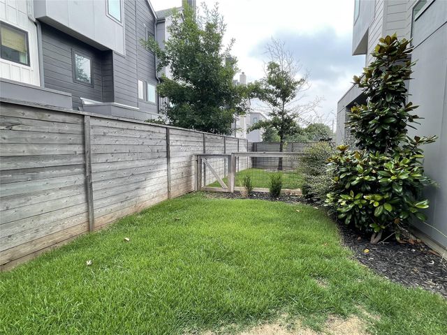 5924 S Congress Ave 152S, Austin, TX 78745