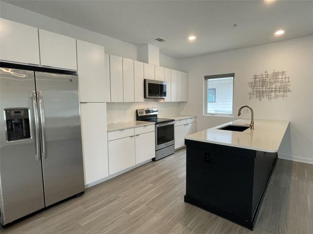 5924 S Congress Ave 152S, Austin, TX 78745