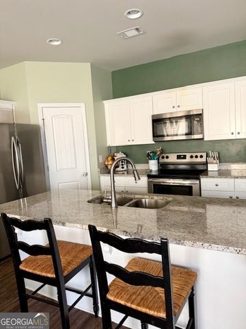 67 Strickland Loop, Forsyth, GA 31029