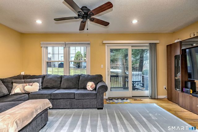 34 Cornerstone Drive AKA 11 Summit Commons, Derby, CT 06418