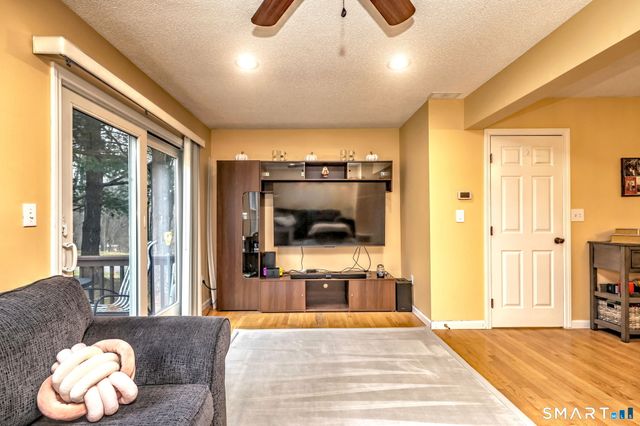 34 Cornerstone Drive AKA 11 Summit Commons, Derby, CT 06418