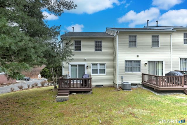 34 Cornerstone Drive AKA 11 Summit Commons, Derby, CT 06418