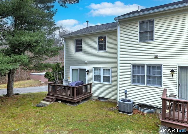 34 Cornerstone Drive AKA 11 Summit Commons, Derby, CT 06418