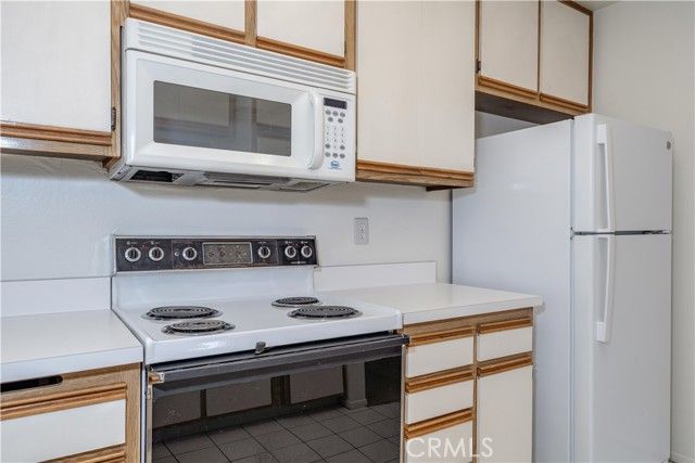 305 Huntington, Irvine, CA 92620