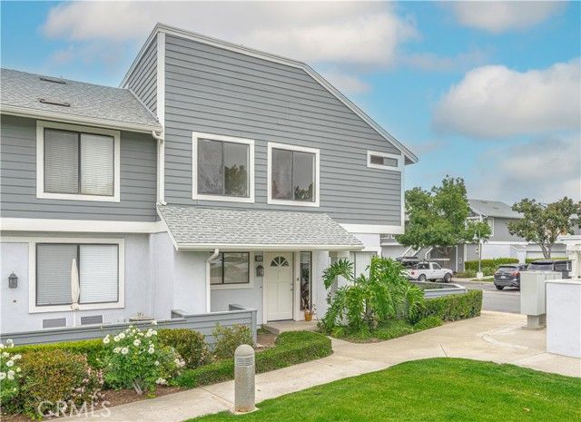 305 Huntington, Irvine, CA 92620