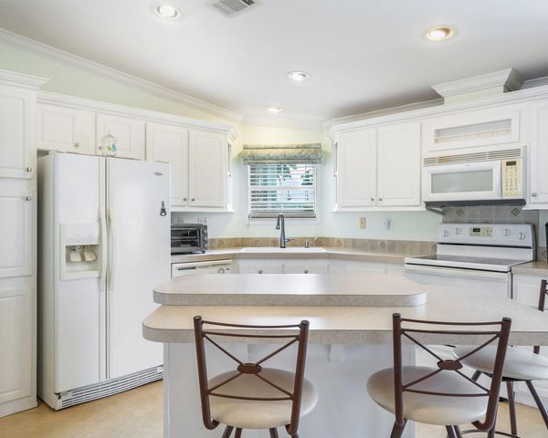 8531 SW 20th Court, Davie, FL 33324