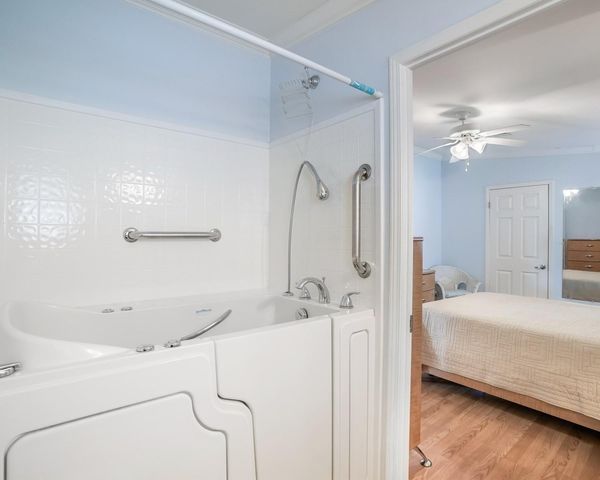 8531 SW 20th Court, Davie, FL 33324