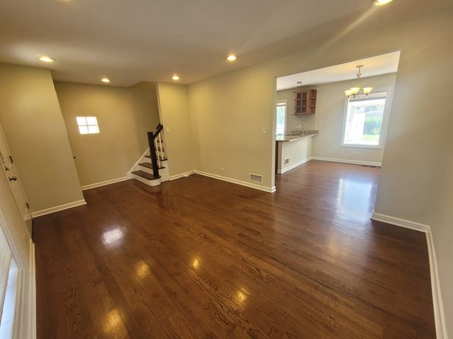 1665 Stockton Avenue, Des Plaines, IL 60018