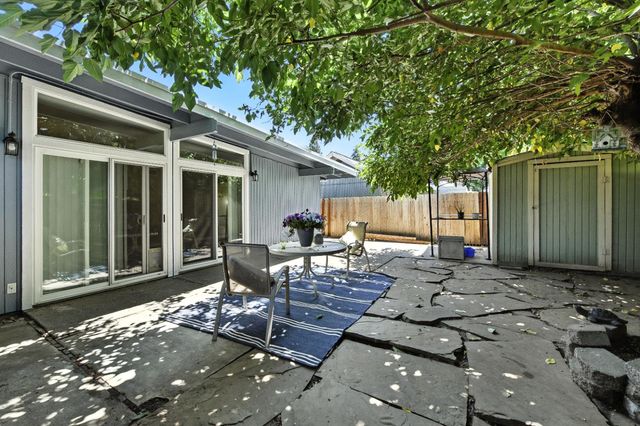4601 Foster Way, Carmichael, CA 95608