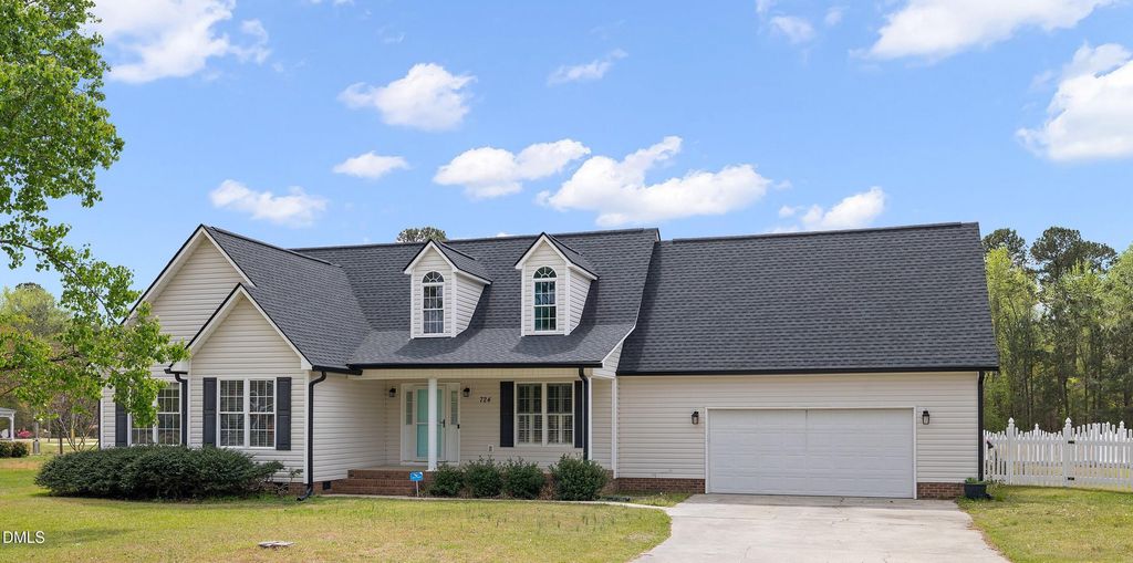 724 Iris Bryant Road, Dunn, NC 28334