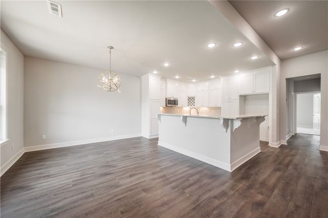 1013 Glass Street, Cave Springs, AR 72718