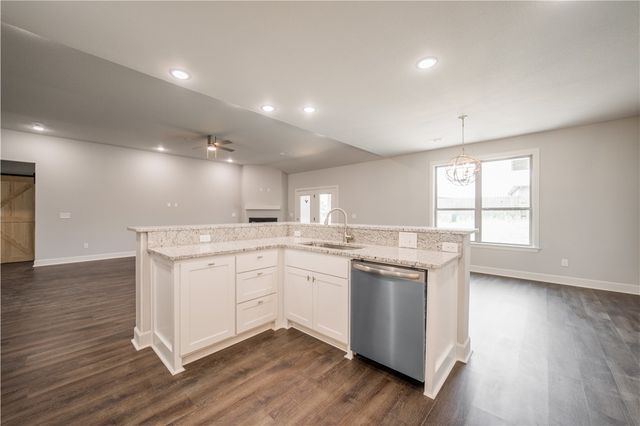 1013 Glass Street, Cave Springs, AR 72718