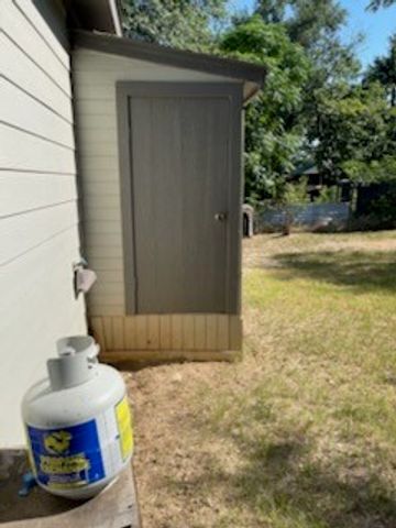 138 Erie Street, Mabank, TX 75156
