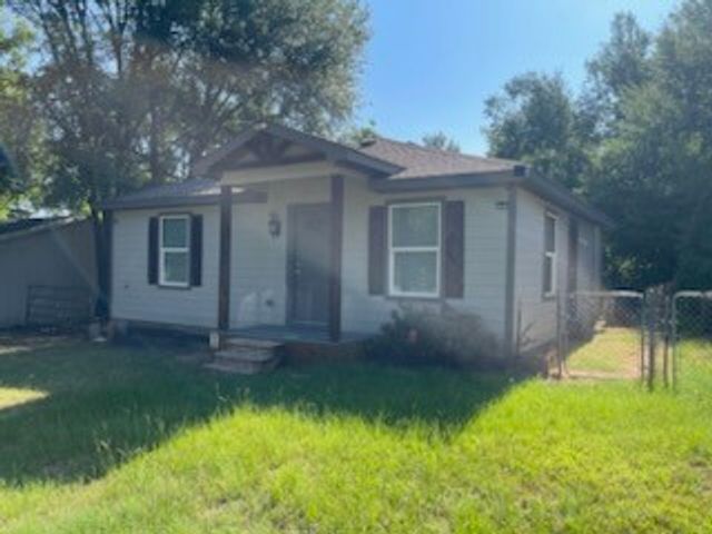 138 Erie Street, Mabank, TX 75156