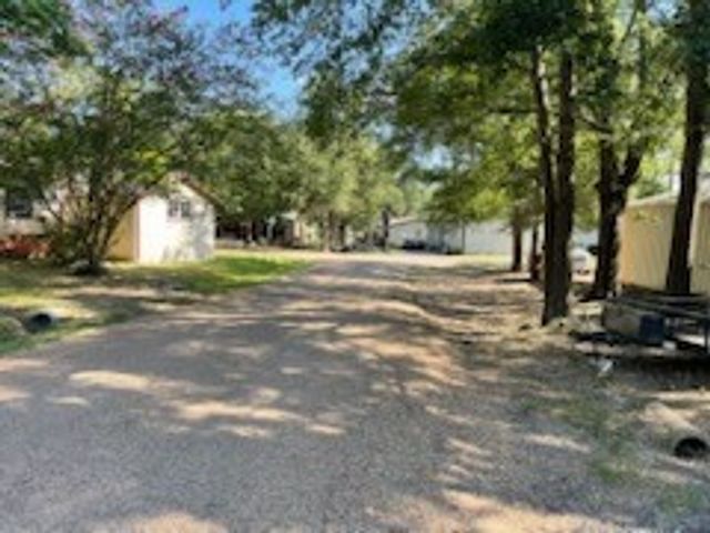 138 Erie Street, Mabank, TX 75156