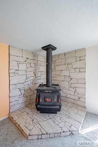 1116 E 1200 N, Shelley, ID 83274