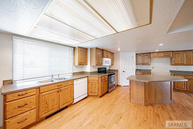 1116 E 1200 N, Shelley, ID 83274